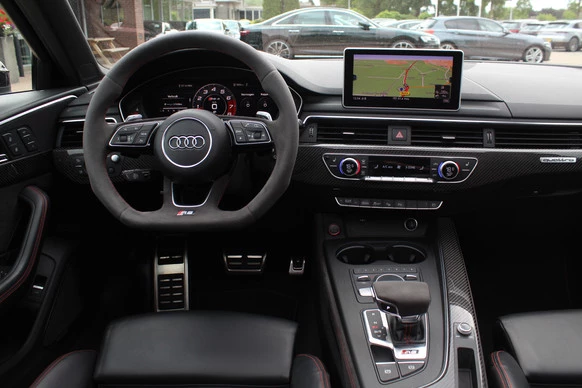 Audi RS4 - Afbeelding 9 van 30