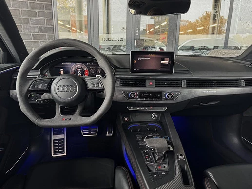 Audi RS4 - Afbeelding 4 van 30