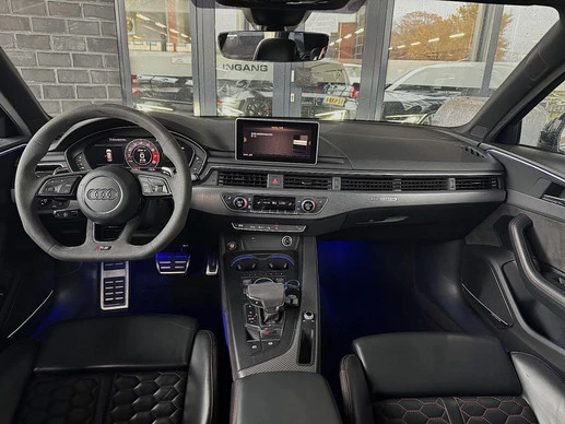 Audi RS4 - Afbeelding 8 van 30