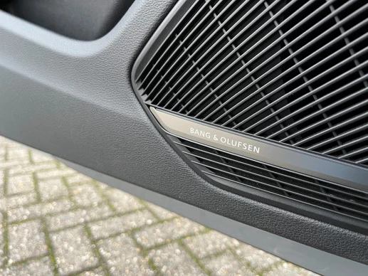 Audi RS4 - Afbeelding 8 van 30