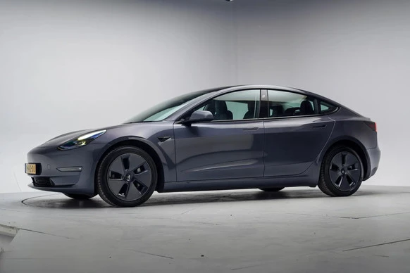 Tesla Model 3 - Afbeelding 2 van 30