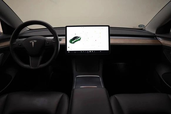 Tesla Model 3 - Afbeelding 4 van 30