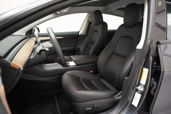 Tesla Model 3 - Afbeelding 10 van 30