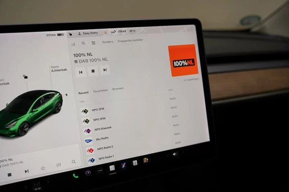 Tesla Model 3 - Afbeelding 25 van 30
