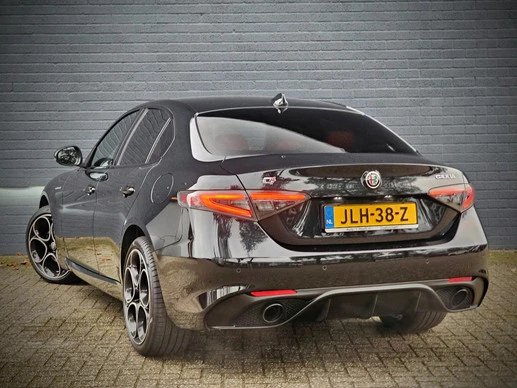 Alfa Romeo Giulia - Afbeelding 2 van 18