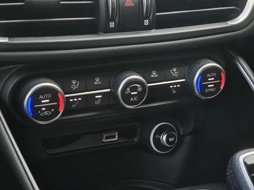 Alfa Romeo Giulia - Afbeelding 12 van 18