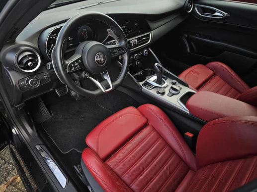 Alfa Romeo Giulia - Afbeelding 14 van 18