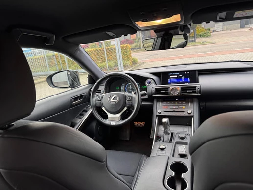 Lexus IS - Afbeelding 15 van 30