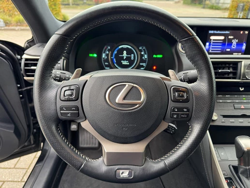 Lexus IS - Afbeelding 22 van 30