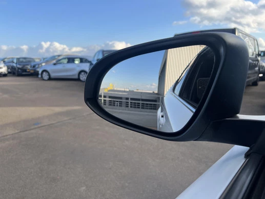 Toyota C-HR - Afbeelding 17 van 30