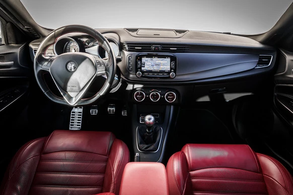 Alfa Romeo Giulietta - Afbeelding 19 van 30