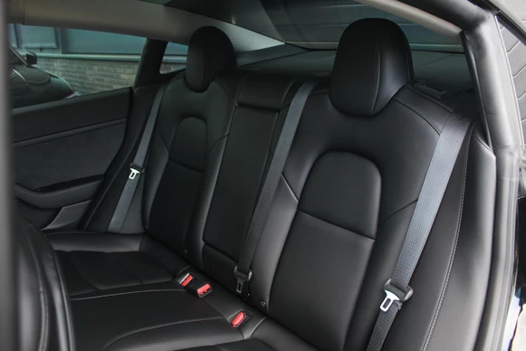 Tesla Model 3 - Afbeelding 9 van 28