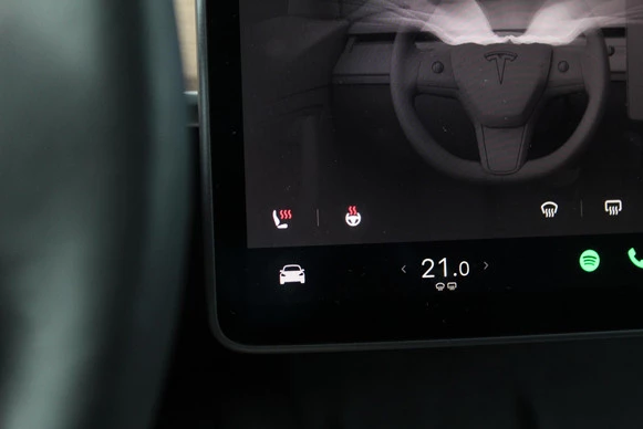 Tesla Model 3 - Afbeelding 20 van 28