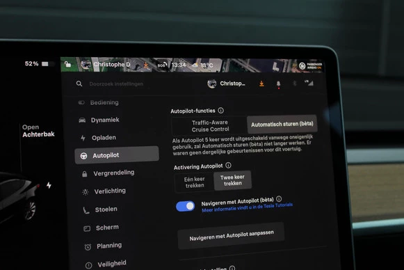 Tesla Model 3 - Afbeelding 22 van 28