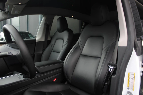 Tesla Model Y - Afbeelding 9 van 27