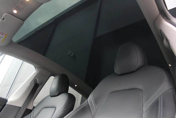 Tesla Model Y - Afbeelding 11 van 27