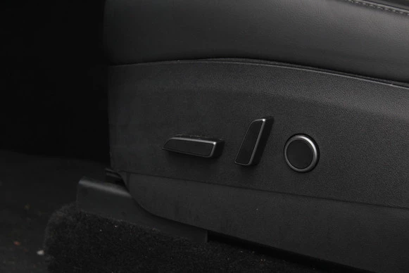 Tesla Model Y - Afbeelding 15 van 27