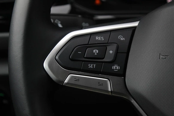 Volkswagen T-Roc - Afbeelding 18 van 30