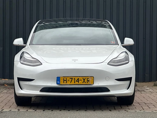 Tesla Model 3 - Afbeelding 3 van 18
