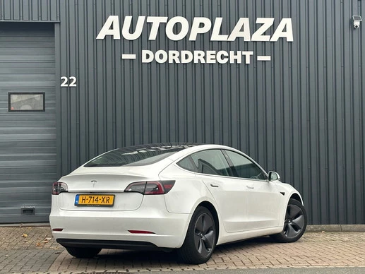Tesla Model 3 - Afbeelding 7 van 18