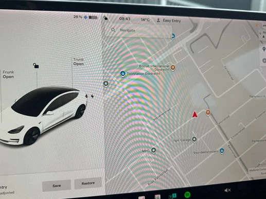 Tesla Model 3 - Afbeelding 15 van 18