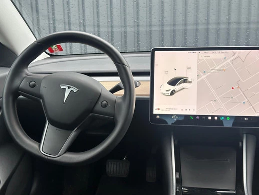 Tesla Model 3 - Afbeelding 18 van 18