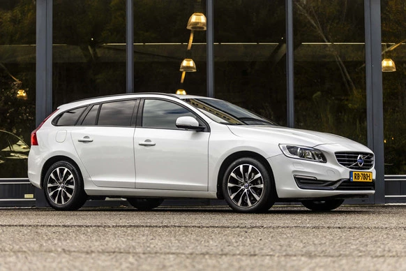 Volvo V60 - Afbeelding 1 van 30