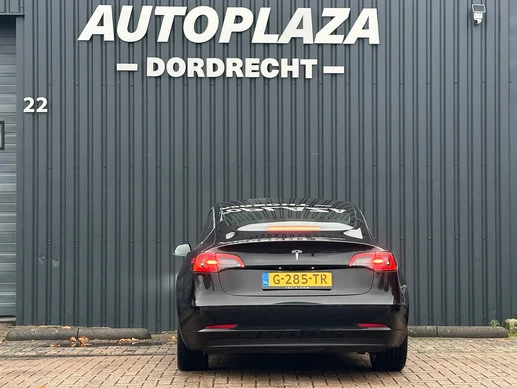 Tesla Model 3 - Afbeelding 7 van 19