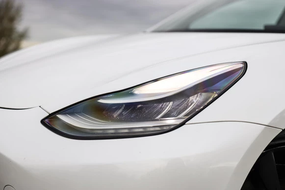 Tesla Model 3 - Afbeelding 6 van 30