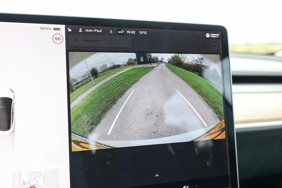 Tesla Model 3 - Afbeelding 12 van 30