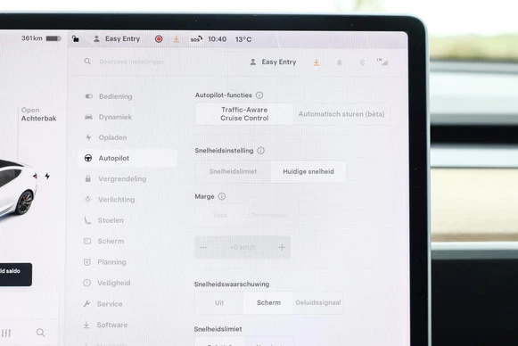 Tesla Model 3 - Afbeelding 25 van 30