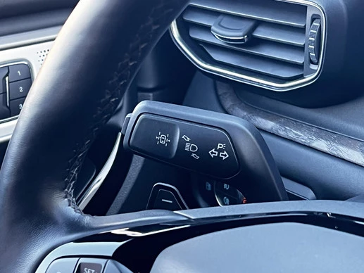 Ford Explorer - Afbeelding 28 van 30