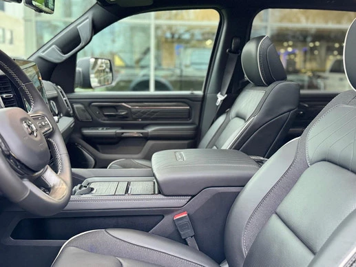 Dodge Ram Pick-Up - Afbeelding 18 van 30