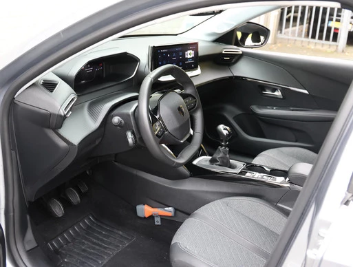 Peugeot 208 - Afbeelding 12 van 30