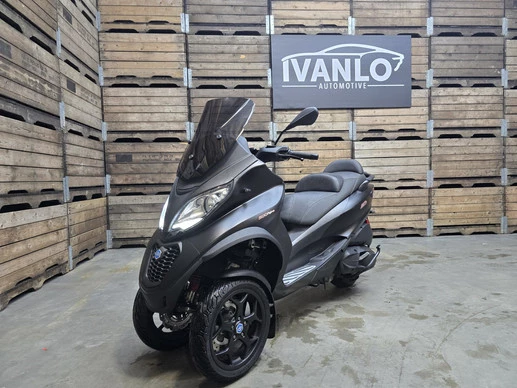 Piaggio MP3 - Afbeelding 1 van 12