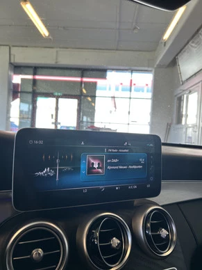 Mercedes-Benz C-Klasse - Afbeelding 14 van 30