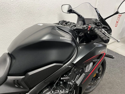 Honda CBR 650 - Afbeelding 11 van 22