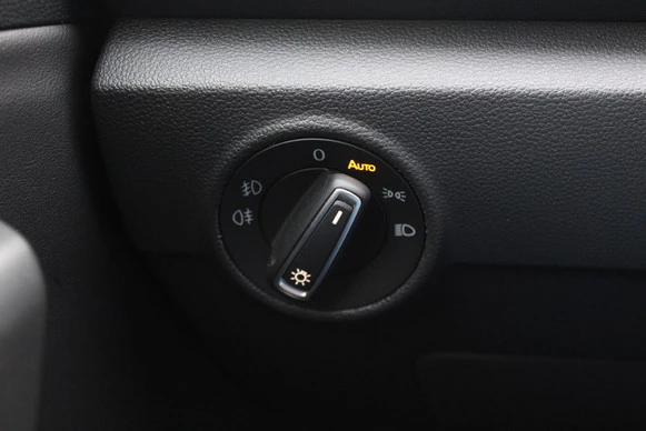 Volkswagen T-Roc - Afbeelding 18 van 20