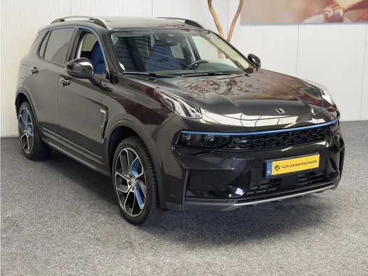 Lynk & Co 01 - Afbeelding 1 van 30
