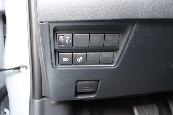 Mazda 2 Hybrid - Afbeelding 27 van 30