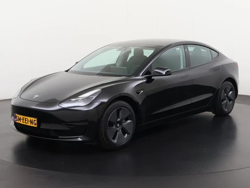 Tesla Model 3 - Afbeelding 1 van 30