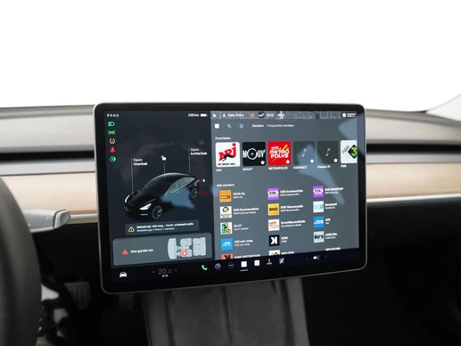 Tesla Model 3 - Afbeelding 13 van 30