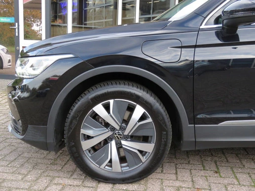 Volkswagen Tiguan - Afbeelding 16 van 30