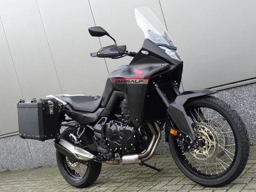 Honda XL 750 - Afbeelding 2 van 17