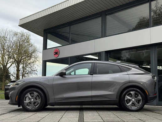 Ford Mustang Mach-E - Afbeelding 3 van 30