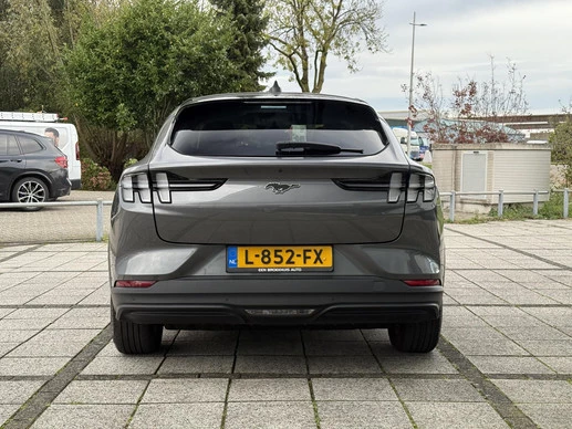 Ford Mustang Mach-E - Afbeelding 5 van 30