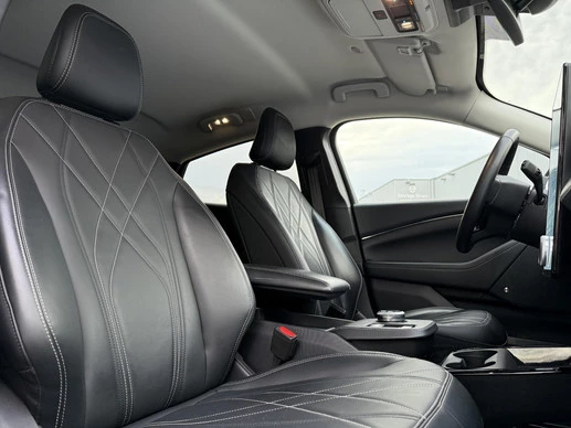 Ford Mustang Mach-E - Afbeelding 13 van 30