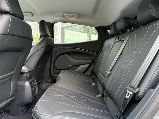 Ford Mustang Mach-E - Afbeelding 16 van 30