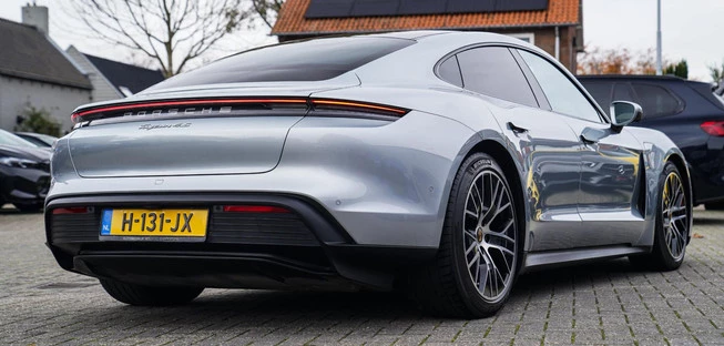 Porsche Taycan - Afbeelding 2 van 30