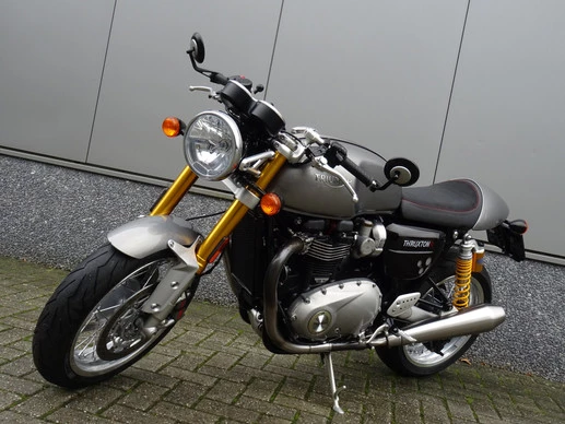 Triumph Thruxton 1200 - Afbeelding 14 van 18